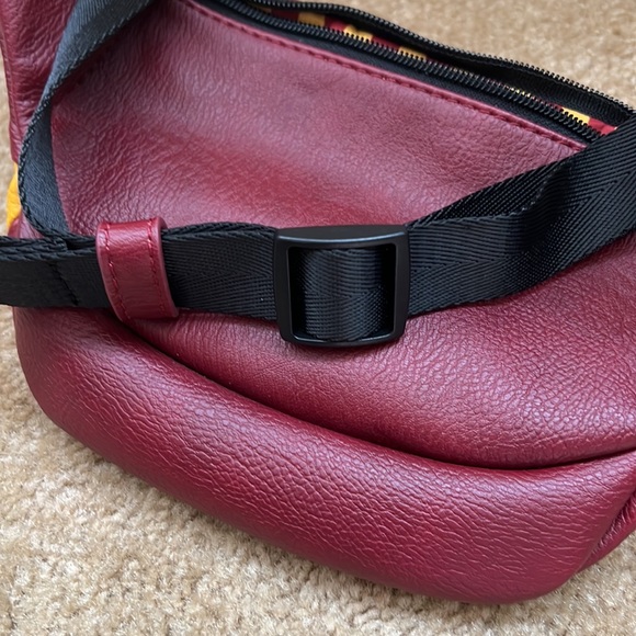 Loungefly Quidditch Uniform Ron Weasley Harry Potter Belt Hip Bag - Picture 9 of 9